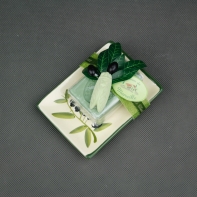 Le Chatelard keramická mydelnička s mydlom oliva 100g