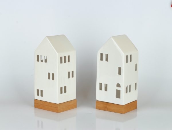 LED domček 10x22,5x8,5cm