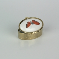 Liekovka červený motýľ oválna