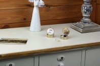 Liekovka guľatá s motýlikmi