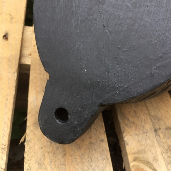 Liatinová záhradná výlevka