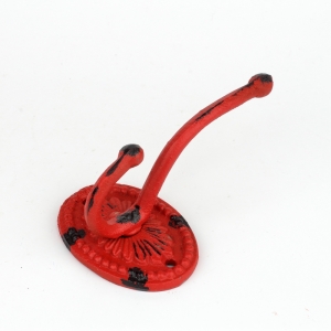 Liatinový retro vešiak na kabáty oválny červený