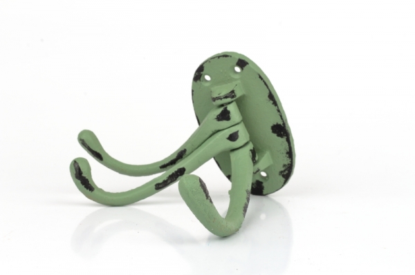 Liatinový retro vešiak na uteráky trojháčik zelený