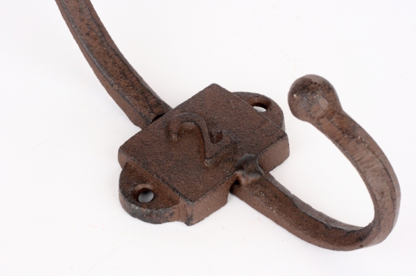 Liatinový vešiak háčik s číslom 2