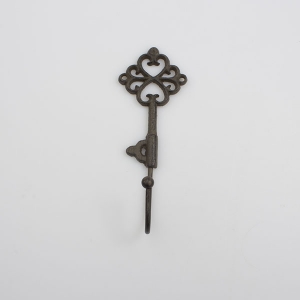 Liatinový vešiak kľúč