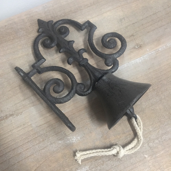 Liatinový zvonček 22x8x15cm