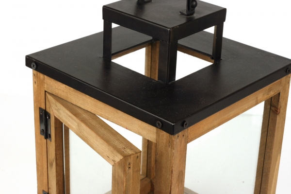 Lucerna drevená s čiernym kovom 47cm