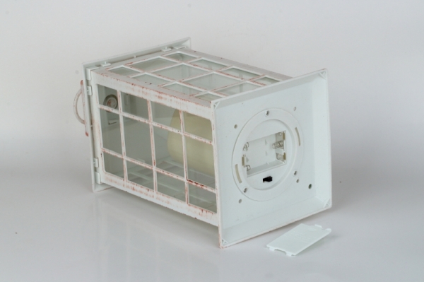 Lucerna s LED svetlom na batérie biela