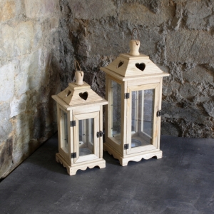 Lucerna sa srdcom prírodné drevo 44cm