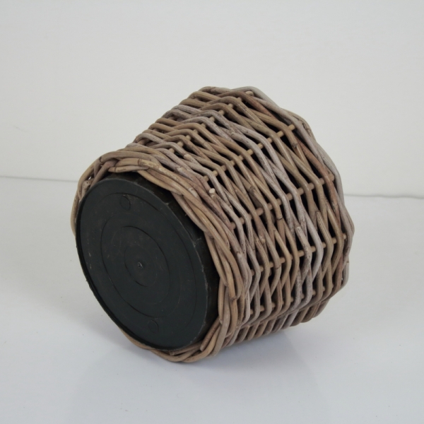 Luxusný prútený kvetináč malý