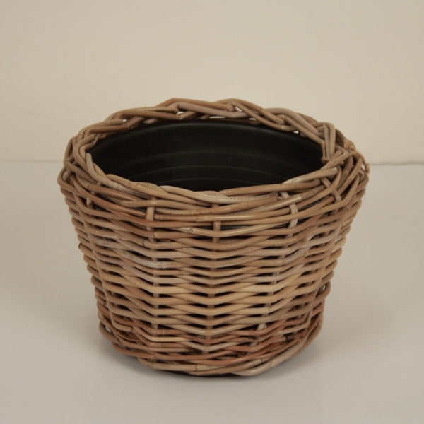 Luxusný prútený kvetináč stredný