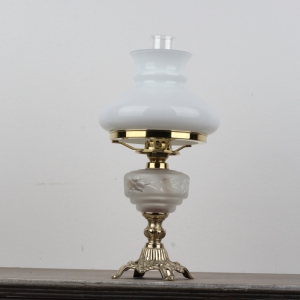 Luxusné stolová petrolejová lampa biela 39cm 