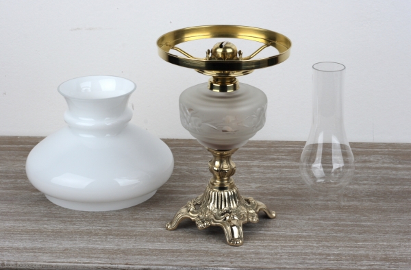 Luxusné stolová petrolejová lampa biela 39cm 