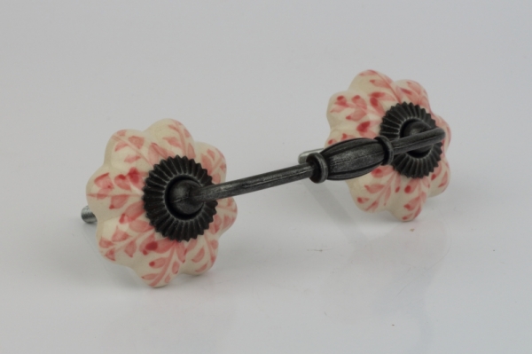 Držadlo kovové s keramickými kvety 12x4cm