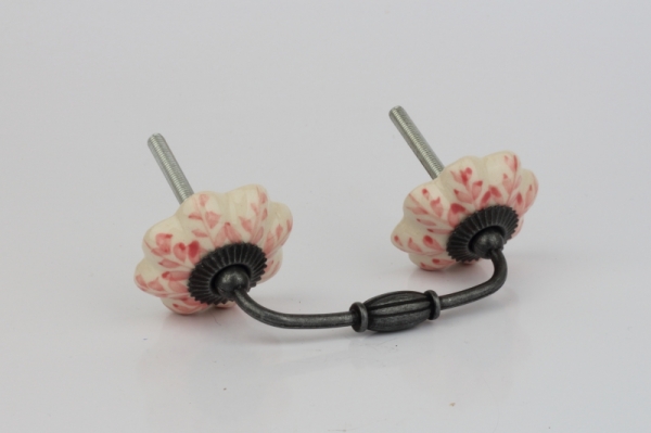 Držadlo kovové s keramickými kvety 12x4cm