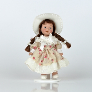 Mini bábika porcelán 12 cm hnedé vlasy vrkoče