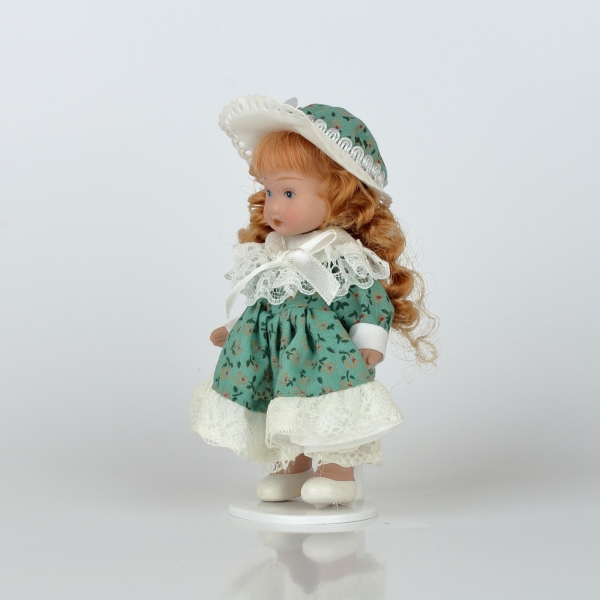 Mini bábika porcelán 12cm hrdzavé vlasy