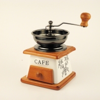 Mlynček na kávu porcelánový dek1380