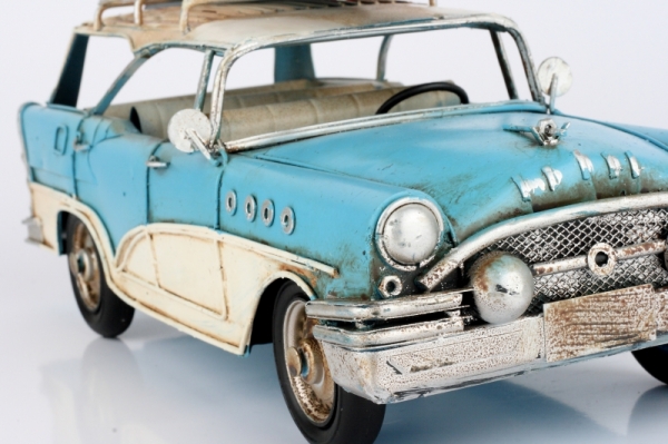 Model auto surferské 33cm