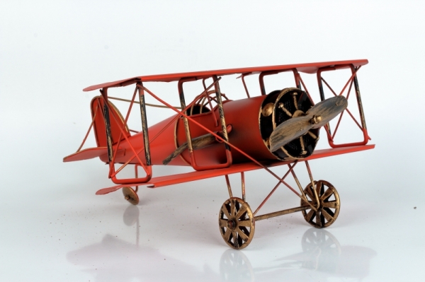 Model červeného lietadla 27x30cm