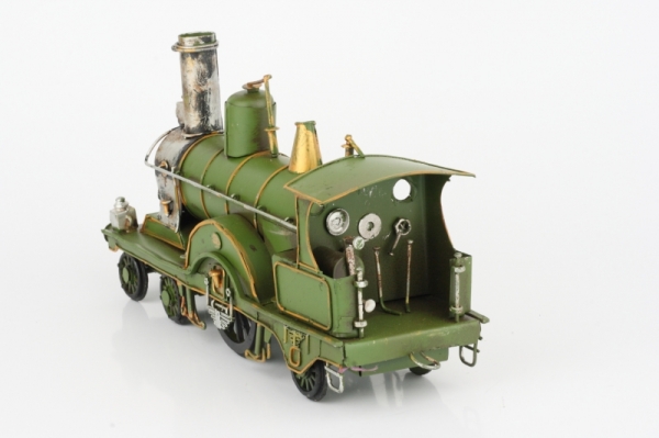 Model lokomotívy zelený 28cm