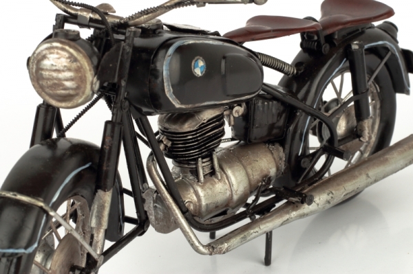 Model motorky čierny plech 28cm
