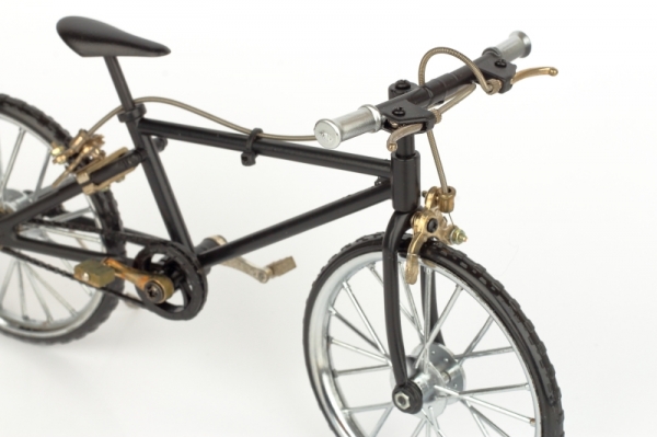 Model šlapacieho kola čierne