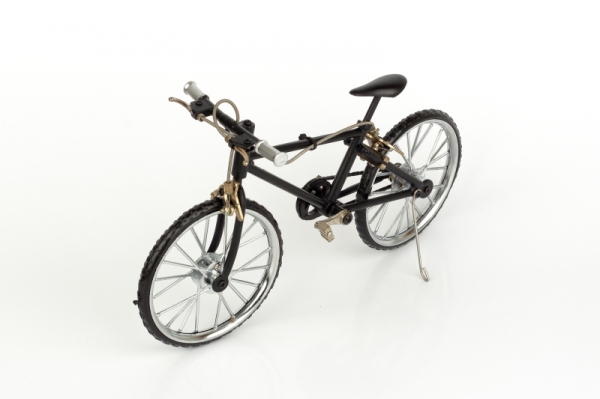 Model šlapacieho kola čierne