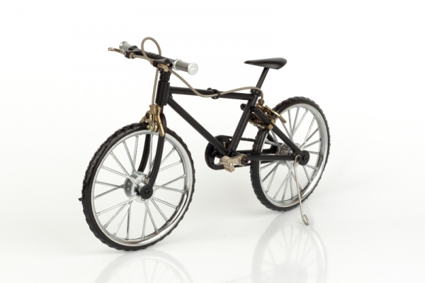 Model šlapacieho kola čierne