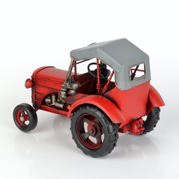Model traktora červený plech 25cm