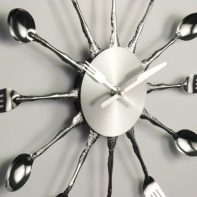 Moderné hodiny nástenné 33cm 1327