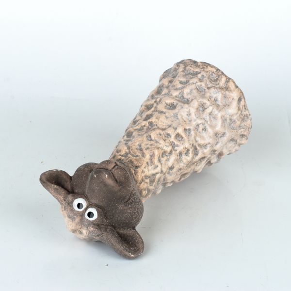 Mrazuvzdorná keramika veľká ovečka 11x11,5x20,5cm