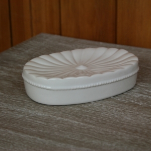 Mydelnička keramická biela