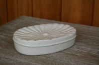 Mydelnička keramická biela