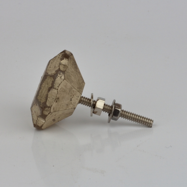 Nábytková úchytka 4cm