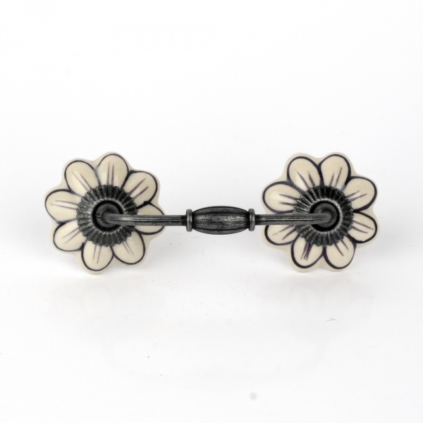 Nábytková úchytka / madlo s kytičkou 12cm