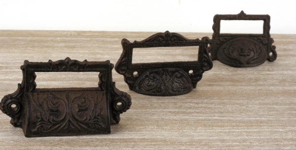 Nábytková úchytka so štítkom 13x8cm