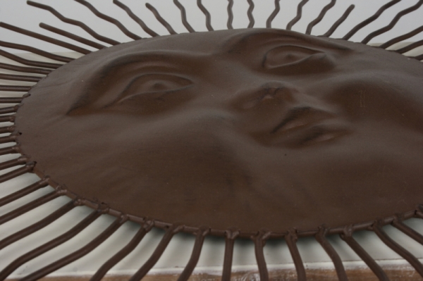 Nástenná dekorácia kovové slnka 68cm