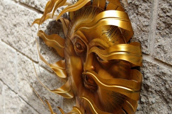 Nástenná dekorácia na stenu slnko 63,5x12,7x43cm