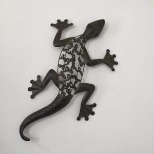 Nástenná dekorácia z kovu jašterica 78x44x8cm