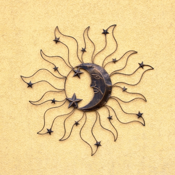 Nástenná kovová dekorácia mesiac 65x1x65cm