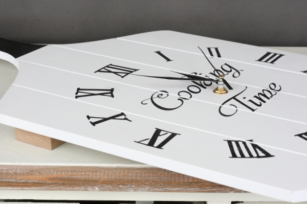 Nástenné hodiny do kuchyne doštička bielej 57x30cm