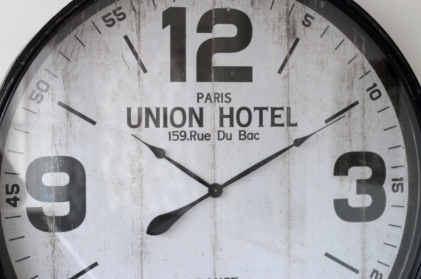 Nástenné hodiny plechové biele 90cm