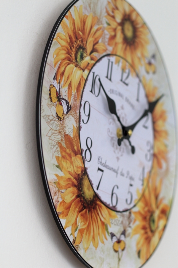 nástenné hodiny retro vidiek