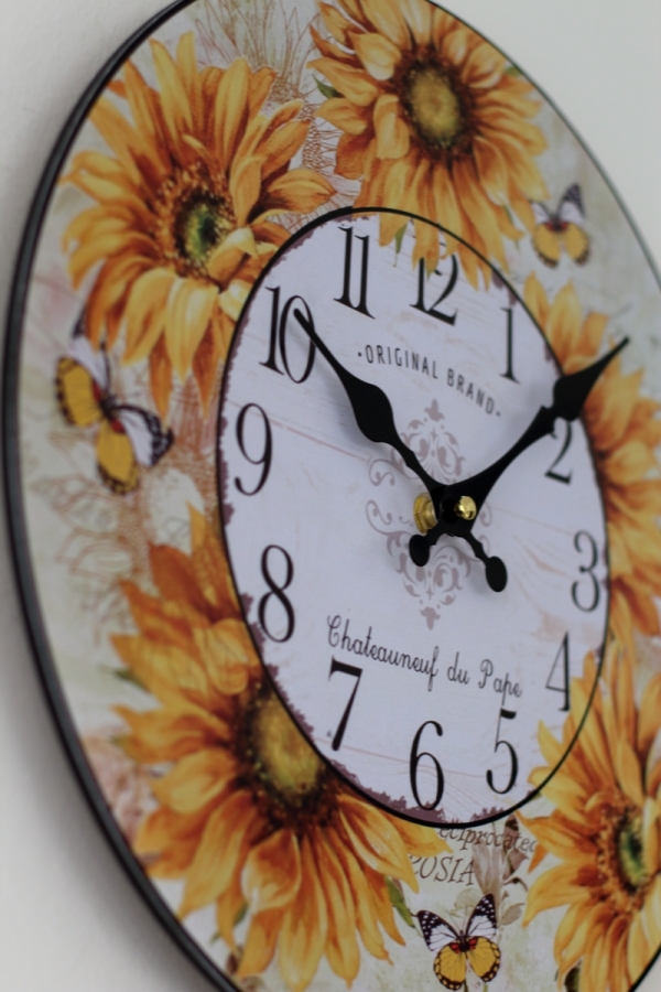nástenné hodiny retro vidiek