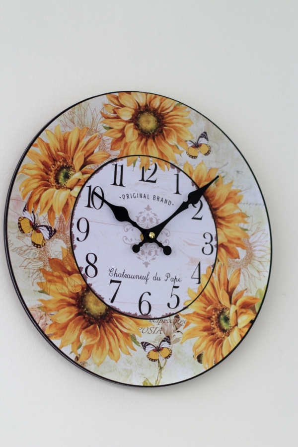 nástenné hodiny retro vidiek