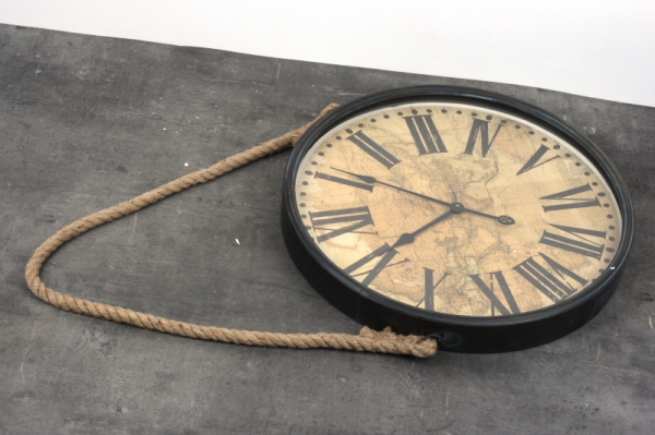 Nástenné hodiny s mapou a lanom 60cm