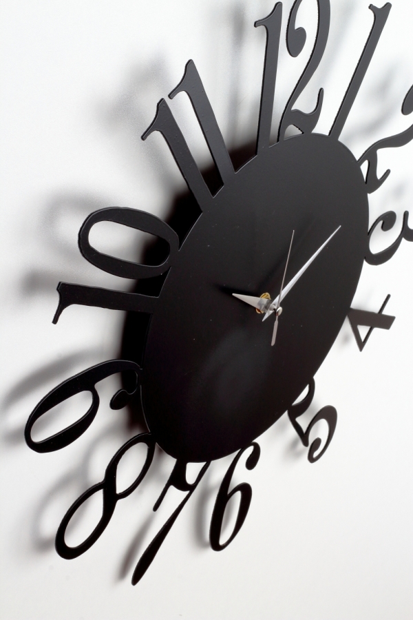 Nástenné kovové hodiny bez rámu 40cm