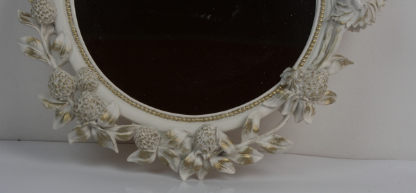 Nástenné okrúhle zrkadlo bielo zlaté 48x41cm