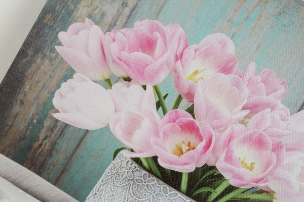 Nástěnný kalendář s magnety 30 x 50 x 1,8 cm růžové tulipány na mentolové